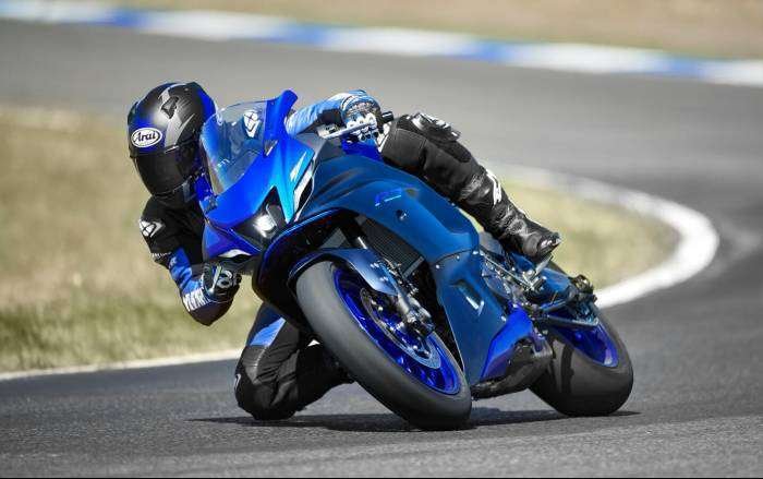 La Yamaha R7 es una novedad para este año