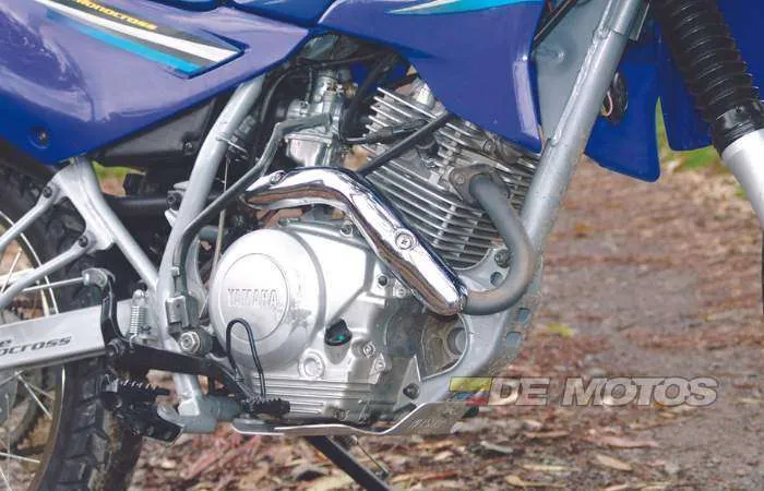 Yamaha XTZ 125 - triple propósito